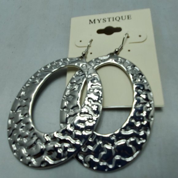 Mystique large silver hammered dangle fish hook earring - Picture 5 of 5